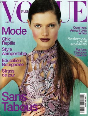 Vogue Paris April 2000 - Malgosia Bela.jpg